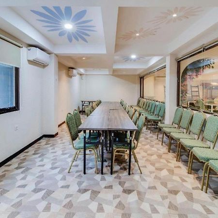 Oyo 1805 Fatmawati Mansion Syariah Otel Cakarta Dış mekan fotoğraf