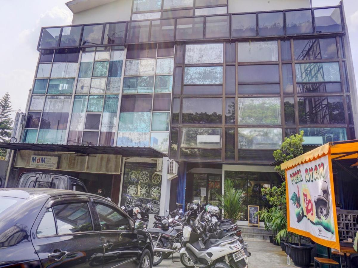 Oyo 1805 Fatmawati Mansion Syariah Otel Cakarta Dış mekan fotoğraf