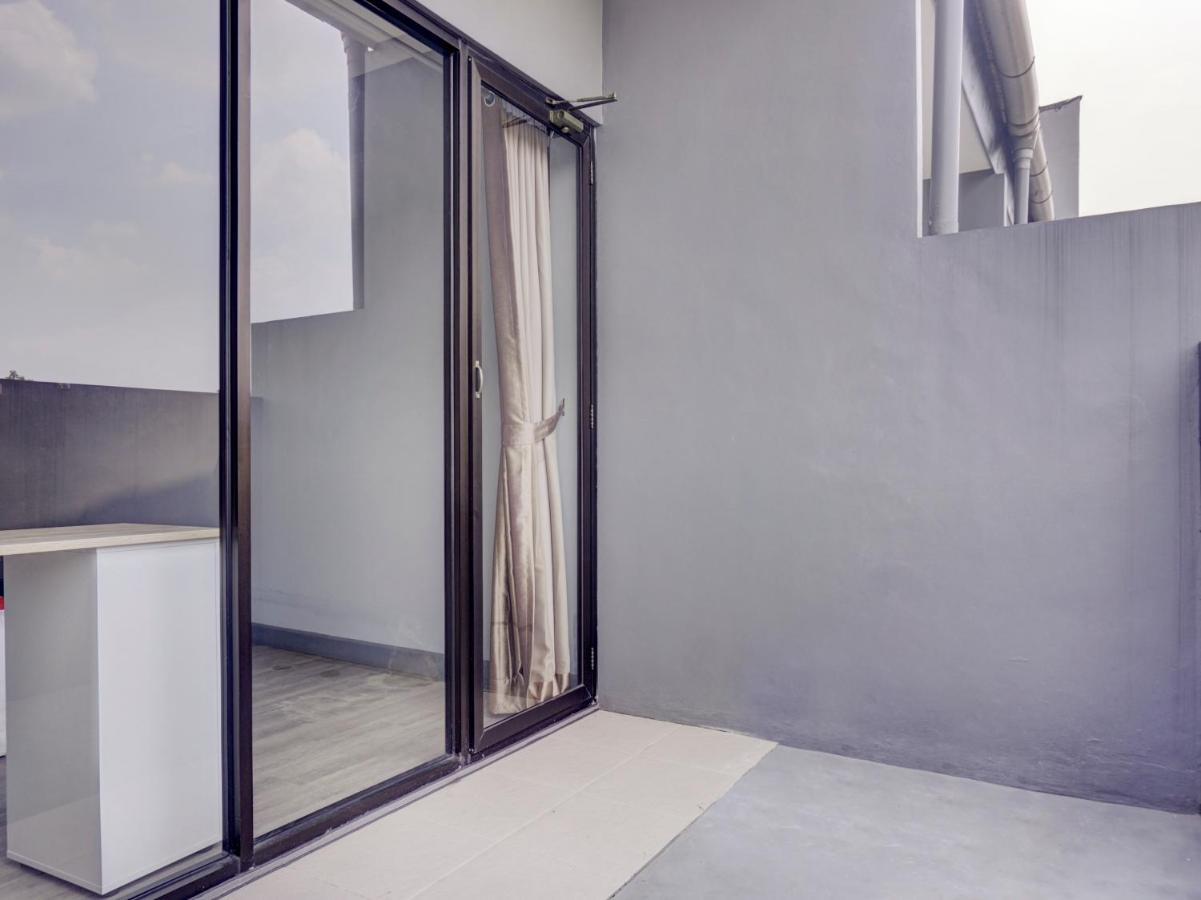 Oyo 1805 Fatmawati Mansion Syariah Otel Cakarta Dış mekan fotoğraf